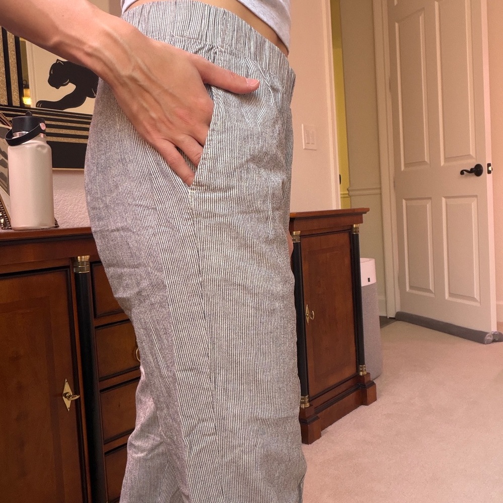 Eileen Fisher Women's Light Gray Striped Cotton Joggers - Picture 2 of 6